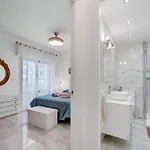 Angeles Center Apartment Marbella