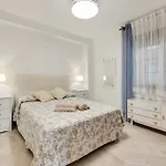 ángeles Center *